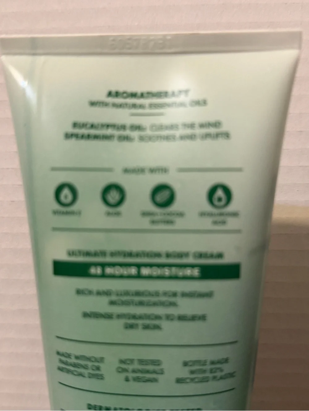 2 Bath & Body Works Stress Relief Eucalyptus + Spearmint Body Creams - Green